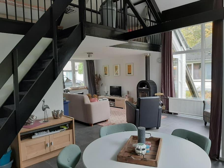 Vrijstaande Recreatievilla Met Ruime Omheinde Tuin Posterholt Exteriér fotografie