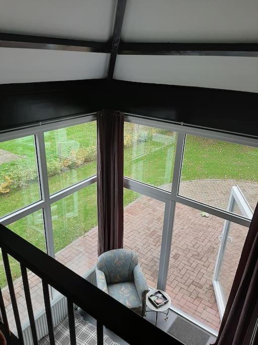 Vrijstaande Recreatievilla Met Ruime Omheinde Tuin Posterholt Exteriér fotografie